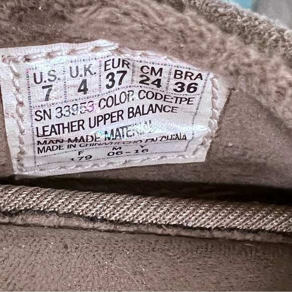 Bobs From Skechers Memory Foam Slip ons Size 7 - Picture 11 of 11